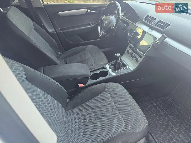 Volkswagen Passat 2012 VIN WVWZZZ3CZCE186920 фото оголошення 13 з 53
