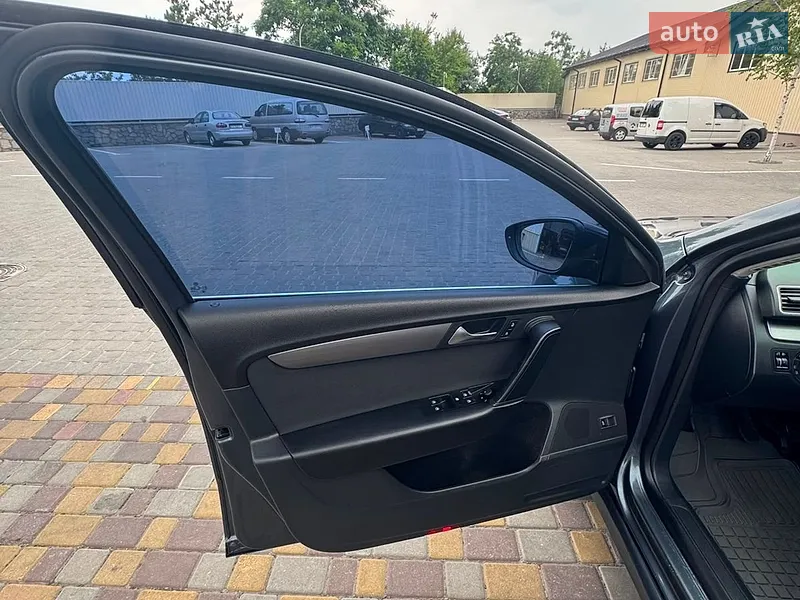 Volkswagen Passat 2012 VIN WVWZZZ3CZCE137758 фото оголошення 9 з 54