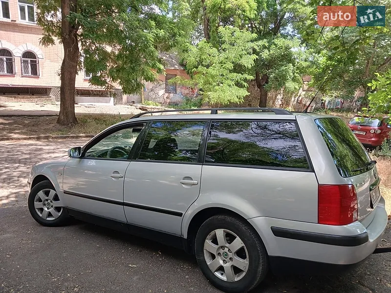 Volkswagen Passat 2000 VIN WVWZZZ3BZYE285746 фото оголошення 11 з 50