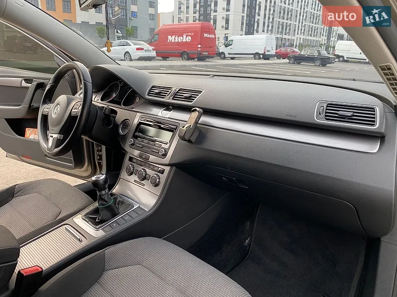 Volkswagen Passat 2012 VIN WVWZZZ3CZCE144687 фото оголошення 14 з 48