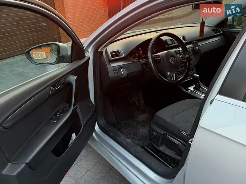 Volkswagen Passat 2012 VIN WVWZZZ3CZDE006607 фото оголошення 3 з 35