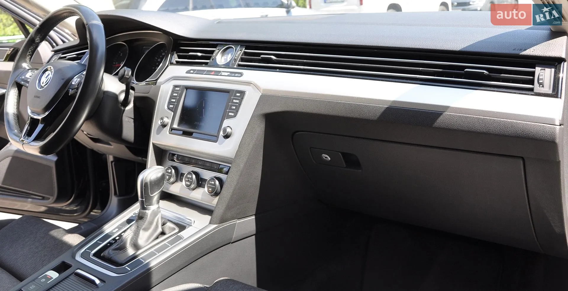 2016 Volkswagen Passat - мініатюра 21