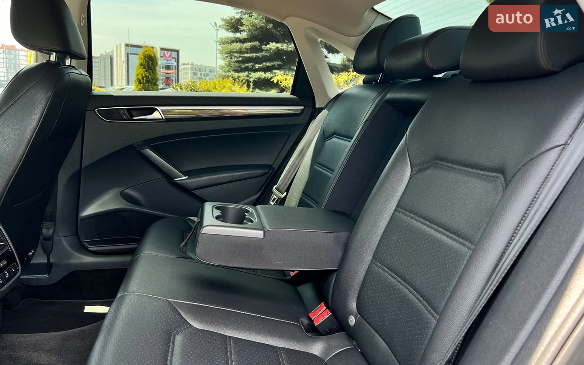 2017 Volkswagen Passat - мініатюра 24