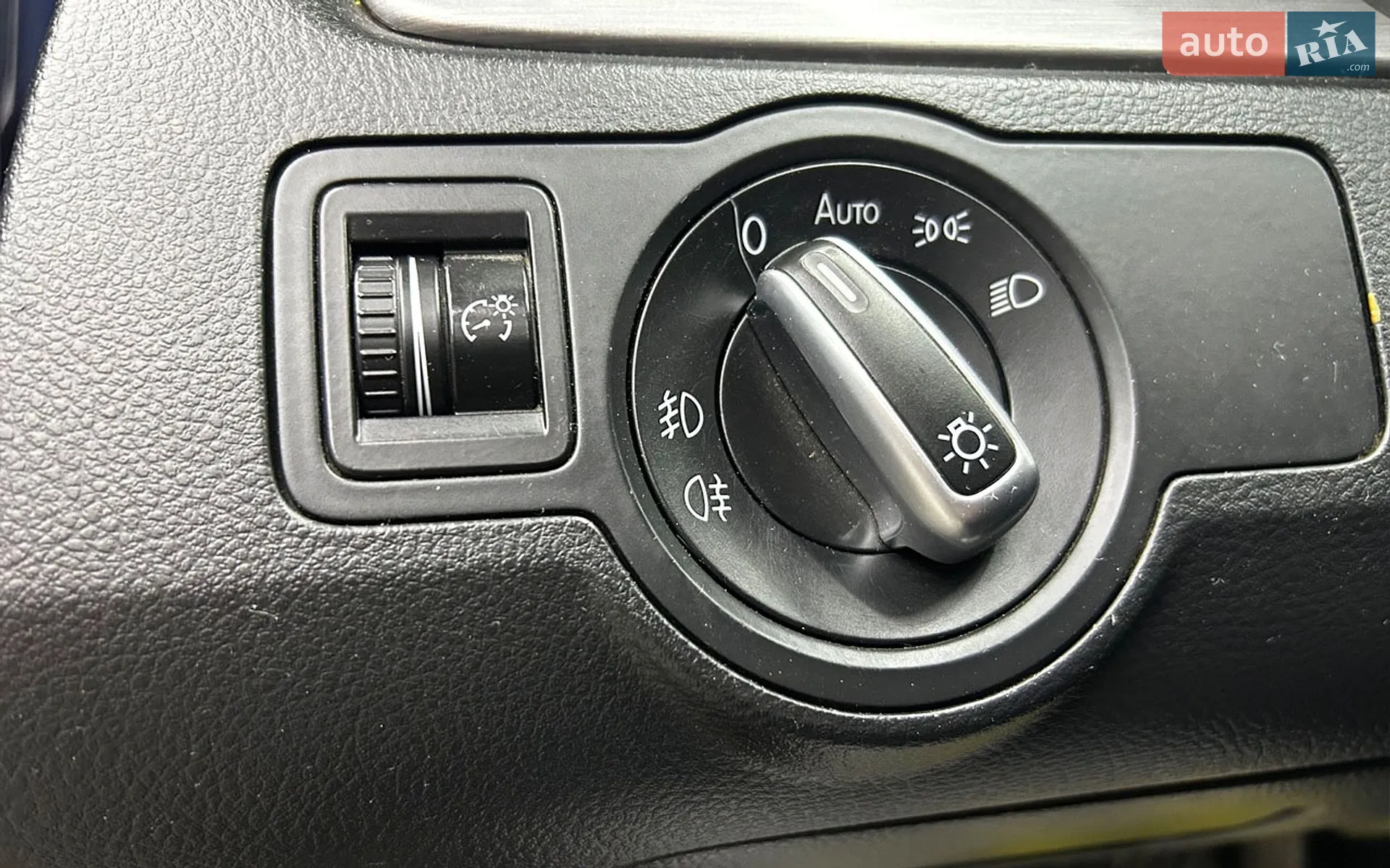 2011 Volkswagen Passat - мініатюра 12
