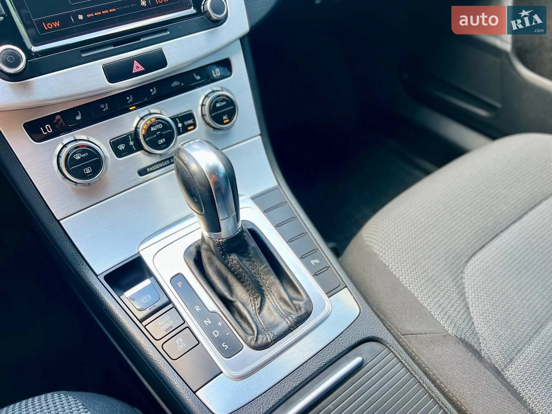 2012 Volkswagen Passat - мініатюра 26