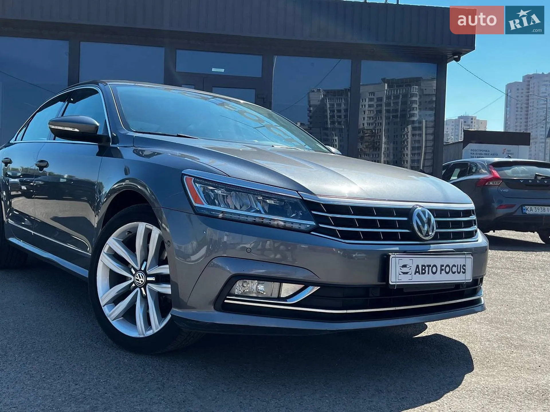 2017 Volkswagen Passat - мініатюра 2
