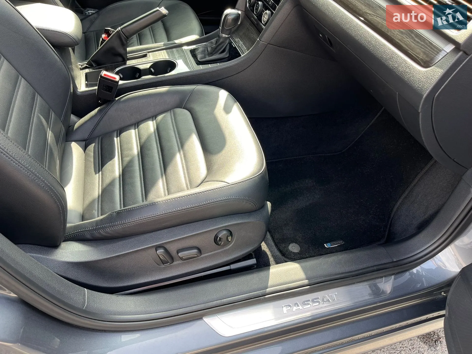 2016 Volkswagen Passat - мініатюра 8