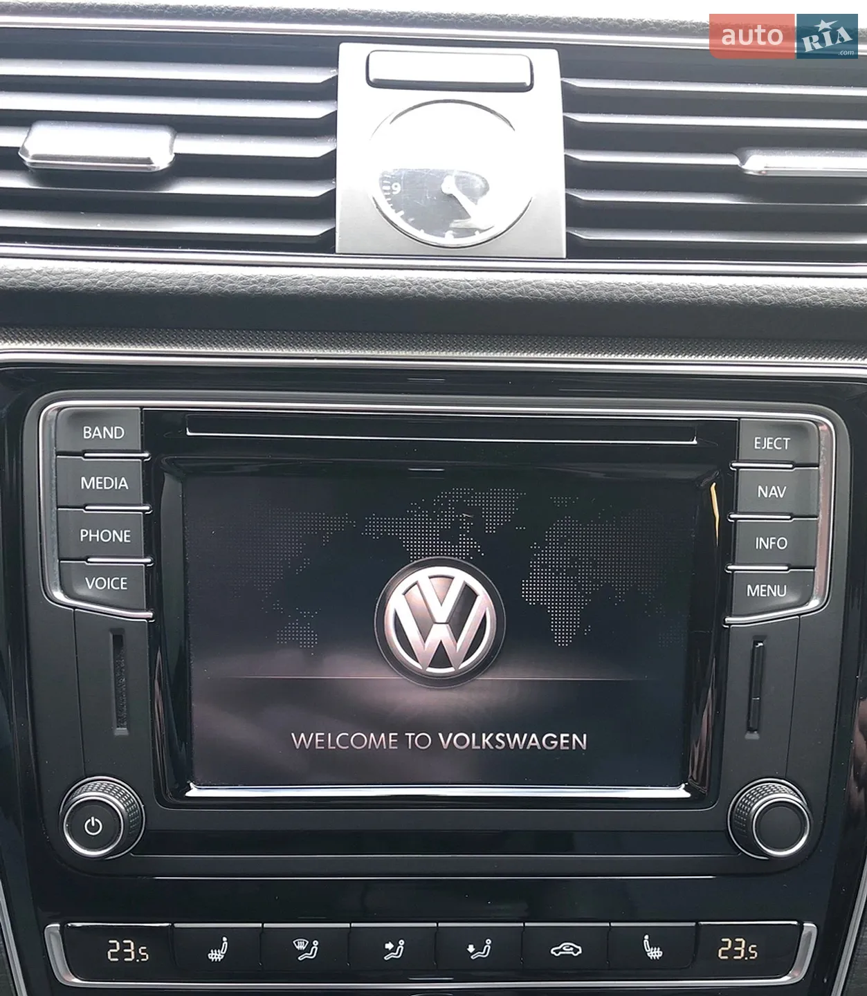 2017 Volkswagen Passat - мініатюра 39