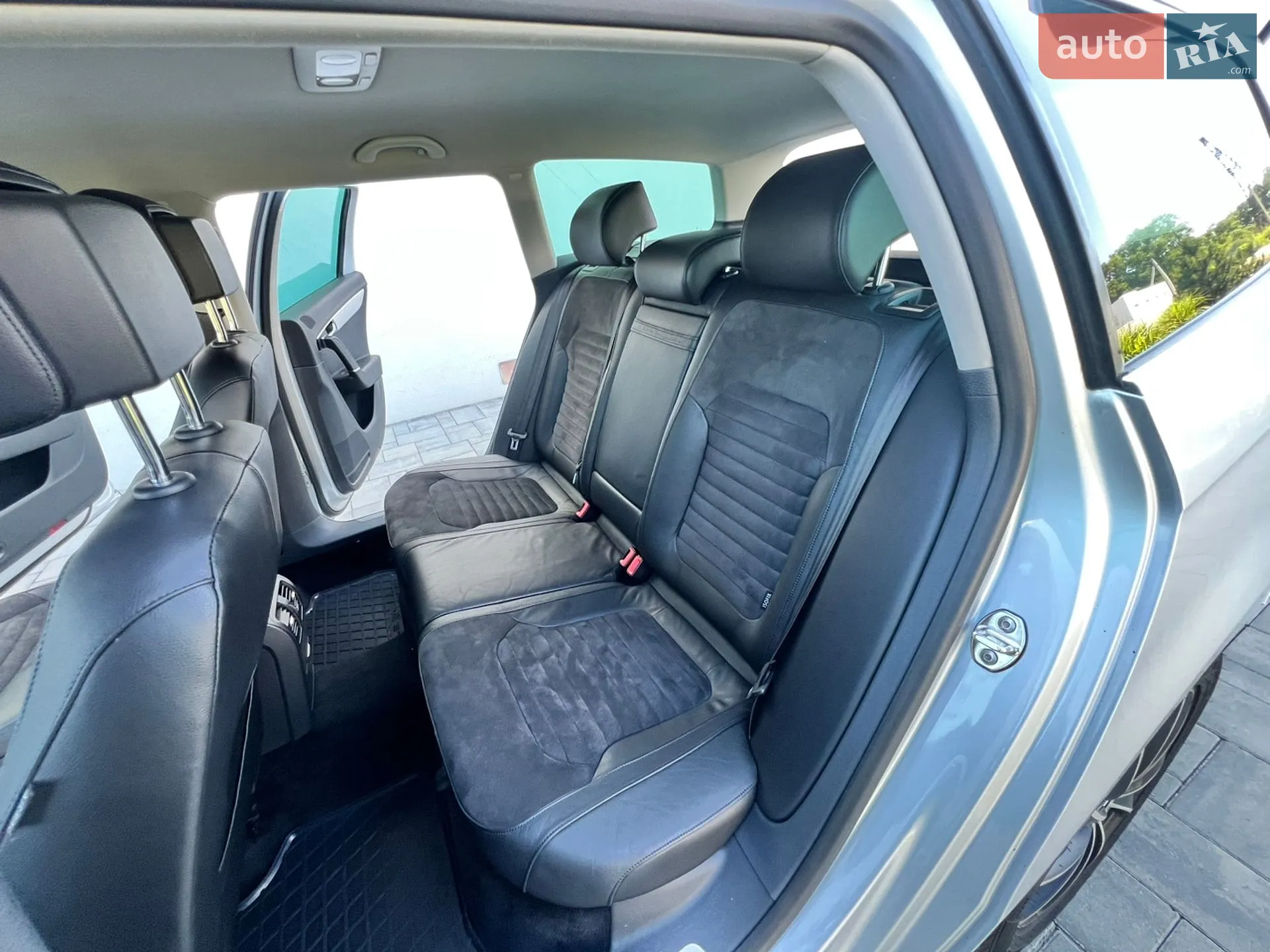 2011 Volkswagen Passat - мініатюра 12