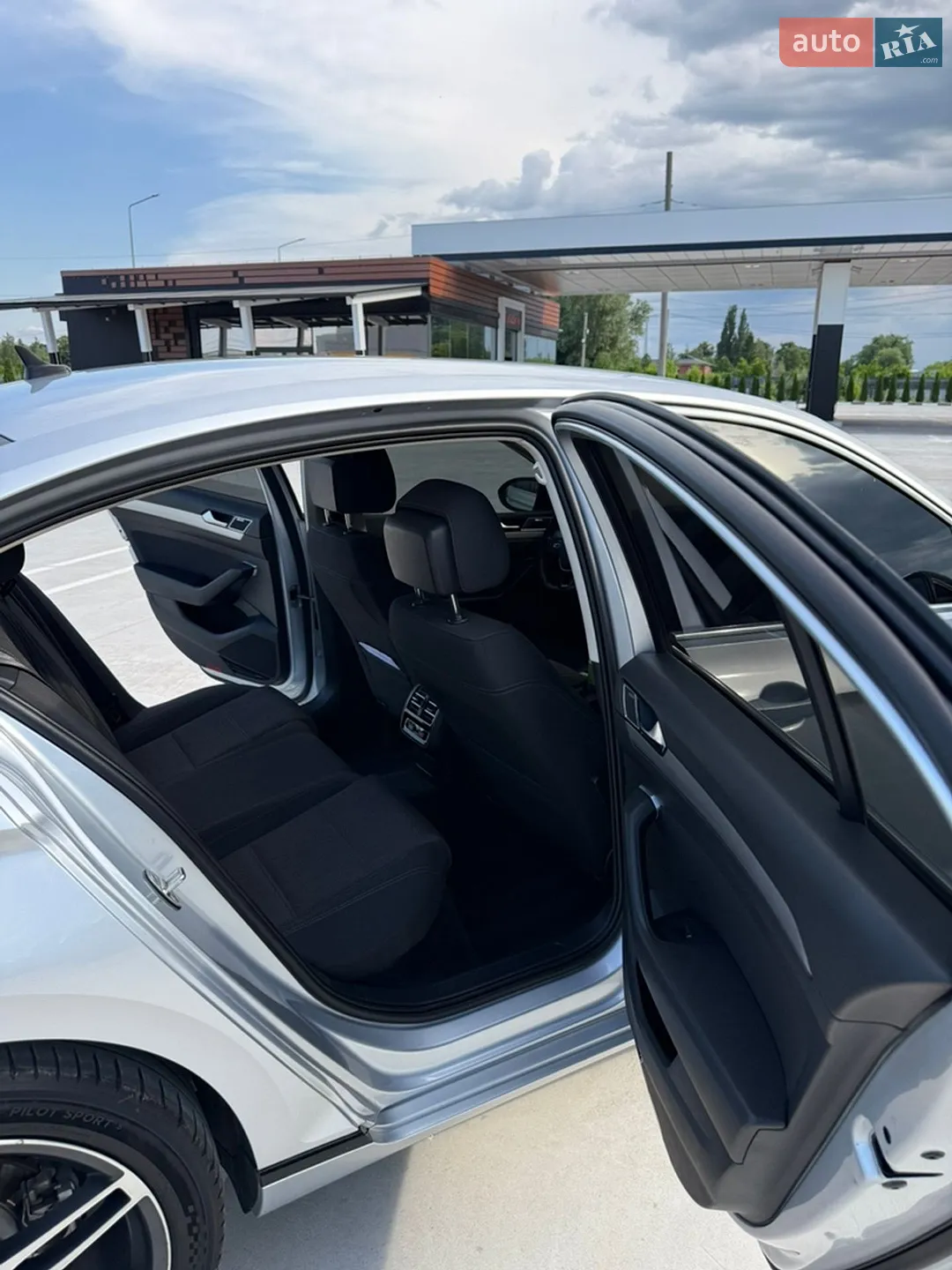 2015 Volkswagen Passat - мініатюра 18
