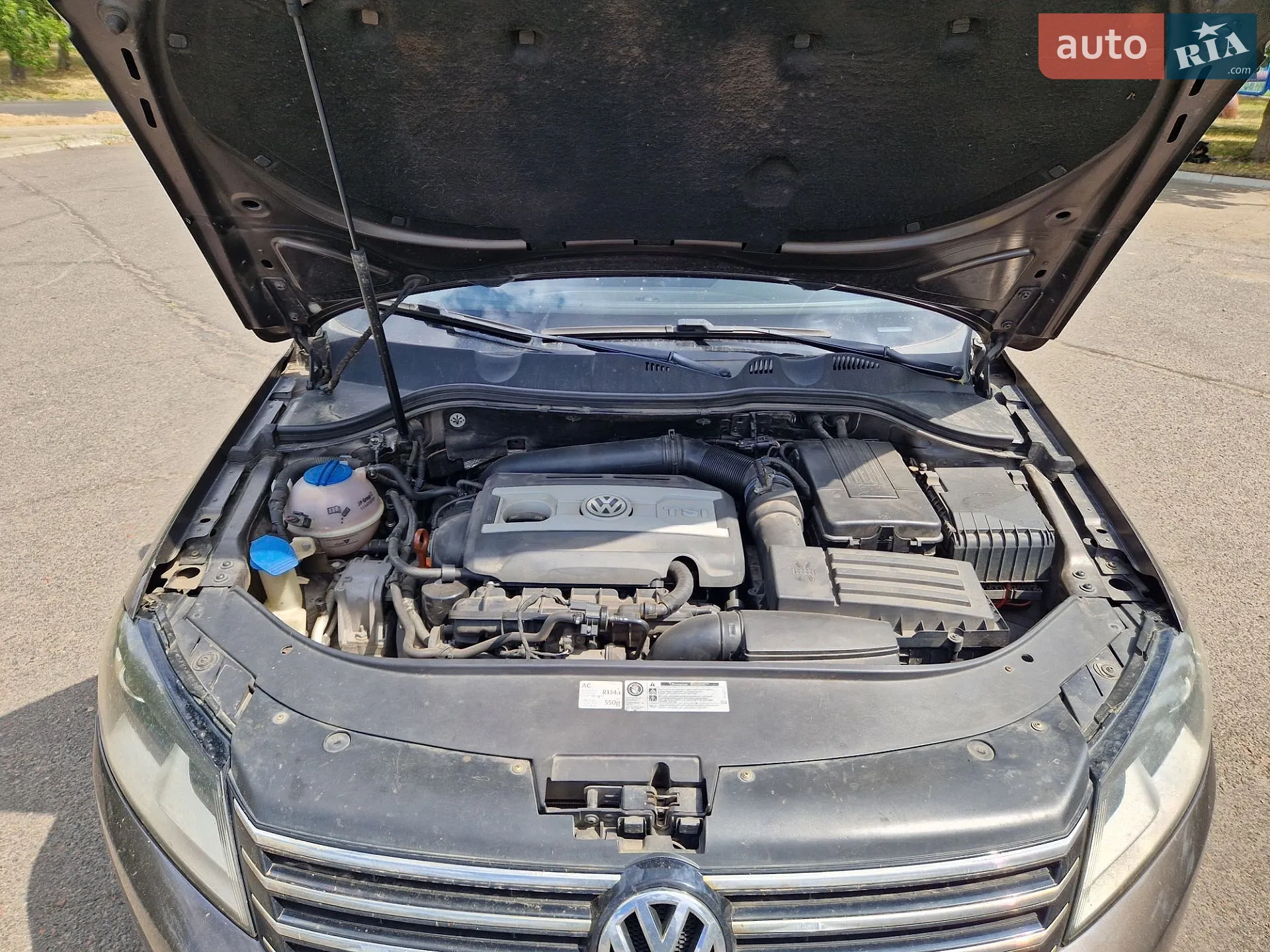 2011 Volkswagen Passat - мініатюра 2