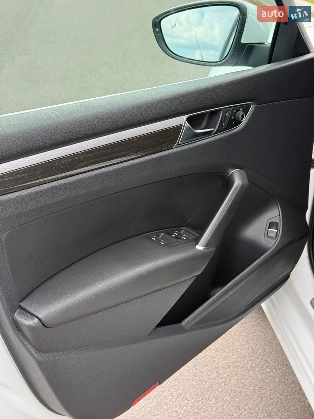 2016 Volkswagen Passat - мініатюра 16