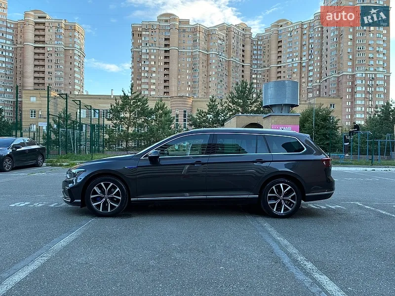 Volkswagen Passat 2022