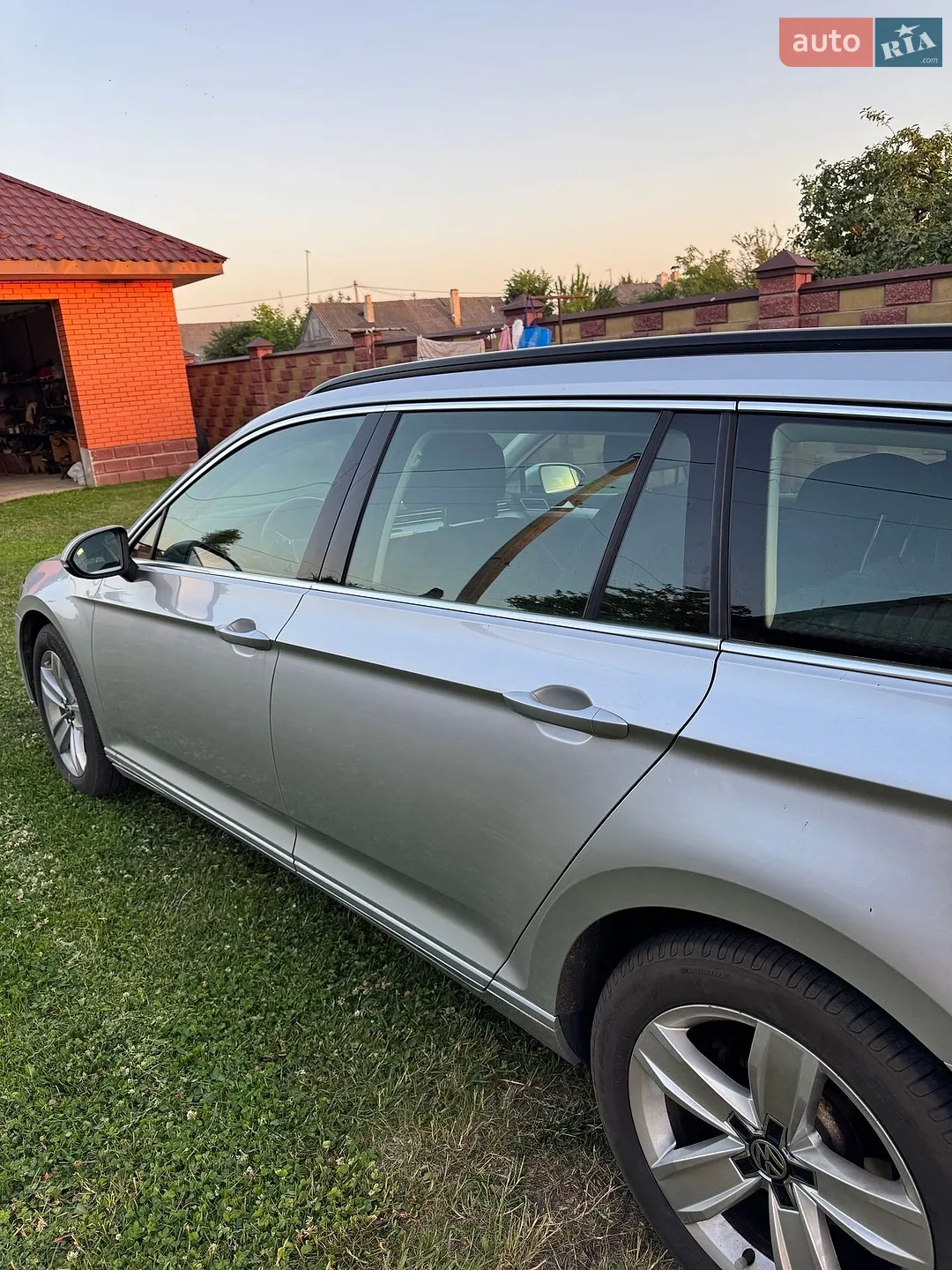 2019 Volkswagen Passat - мініатюра 3