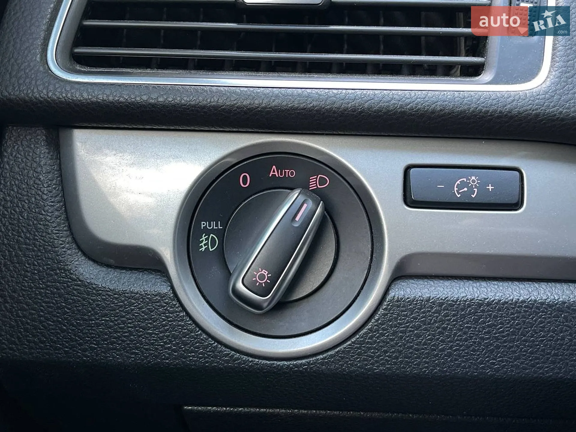 2015 Volkswagen Passat - мініатюра 10