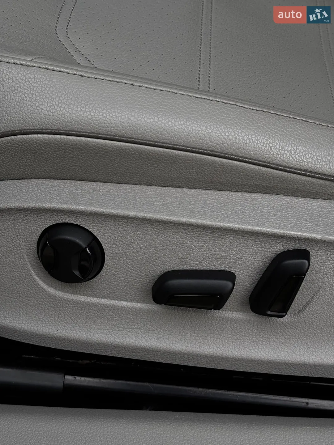 2016 Volkswagen Passat - мініатюра 24