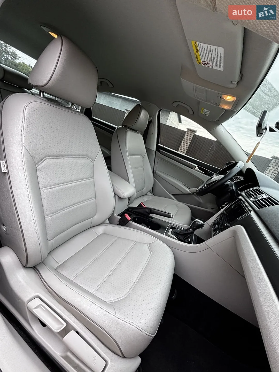 2016 Volkswagen Passat - мініатюра 26