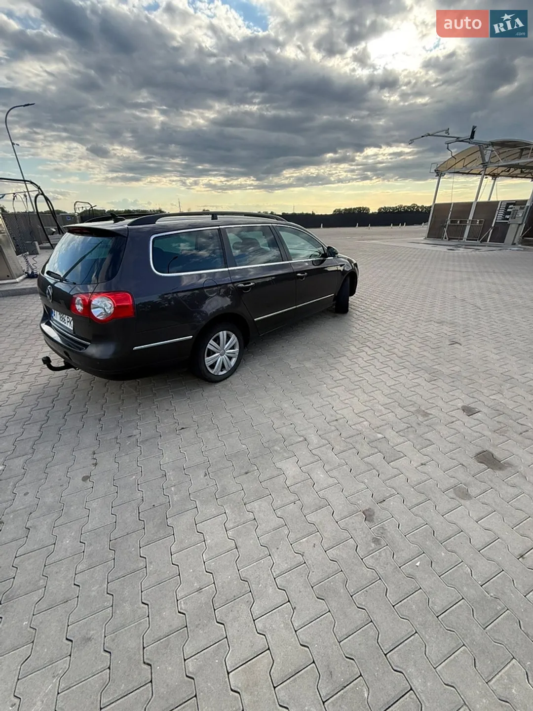 2010 Volkswagen Passat - мініатюра 5