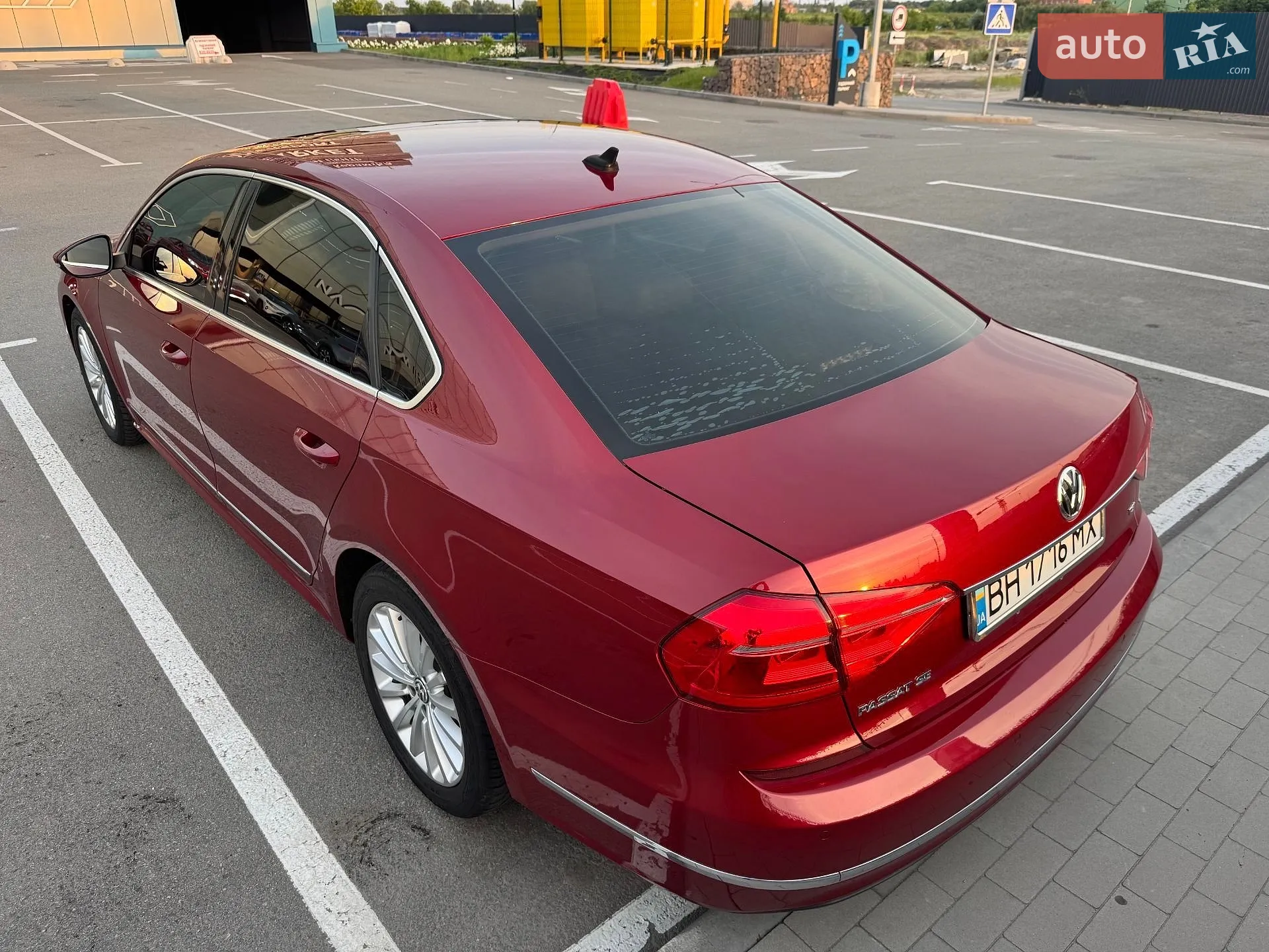2016 Volkswagen Passat - мініатюра 4
