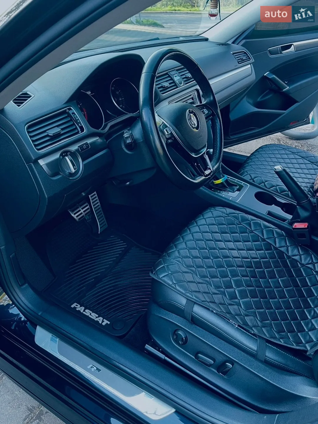 2017 Volkswagen Passat - мініатюра 12