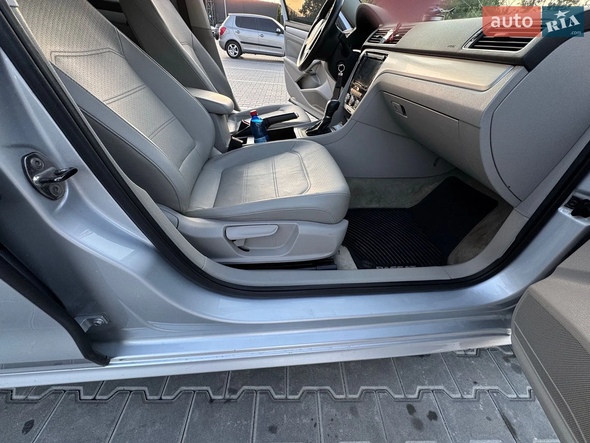 2012 Volkswagen Passat - мініатюра 5