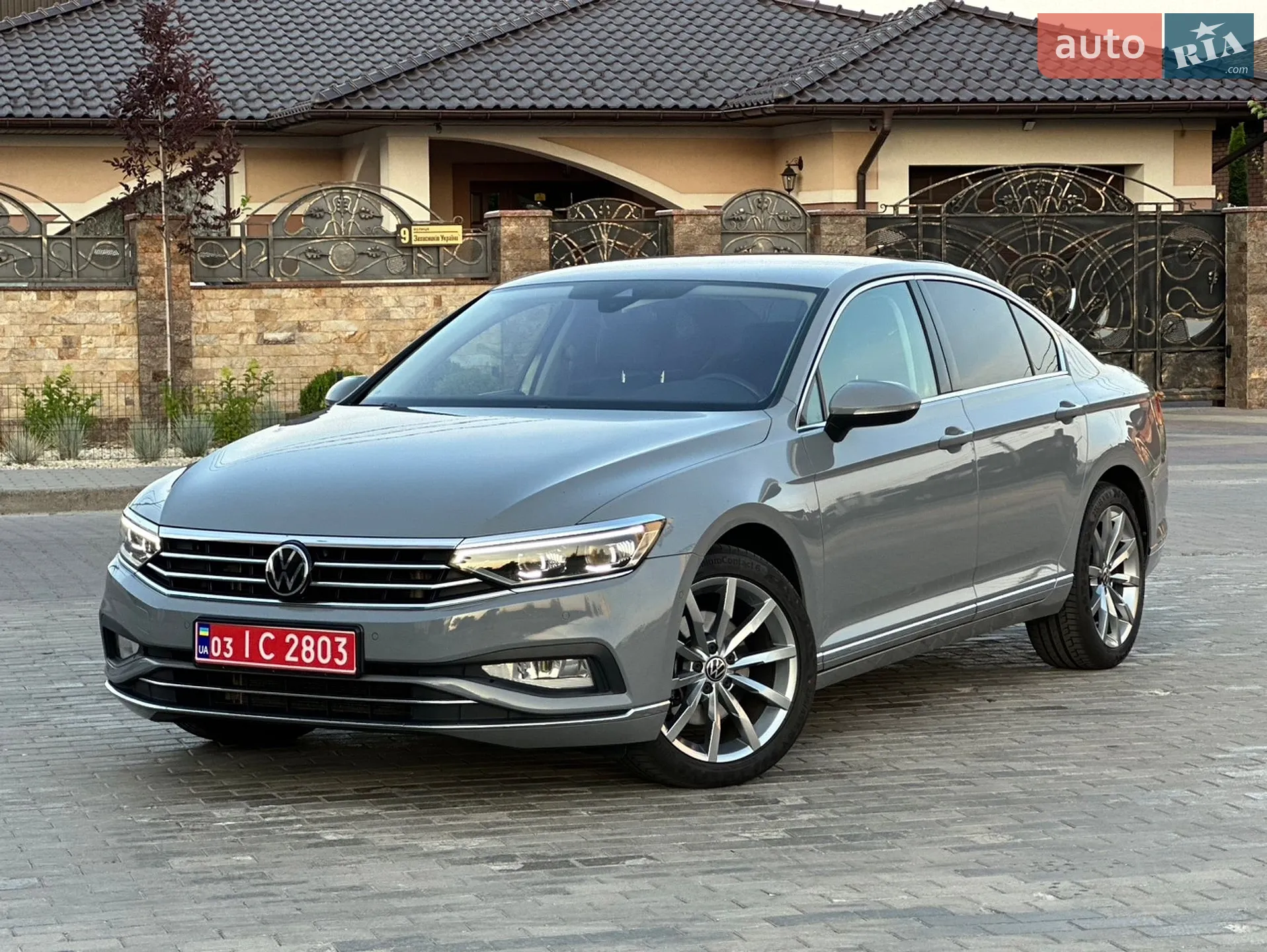 2022 Volkswagen Passat - фото 1