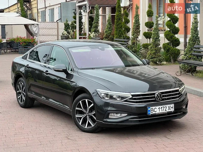 Volkswagen Passat 2022