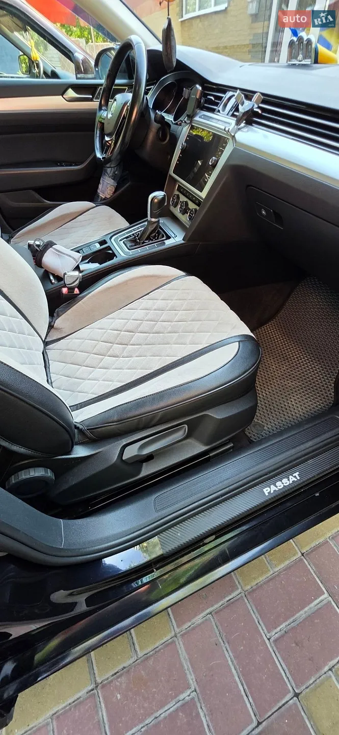 2017 Volkswagen Passat - мініатюра 10
