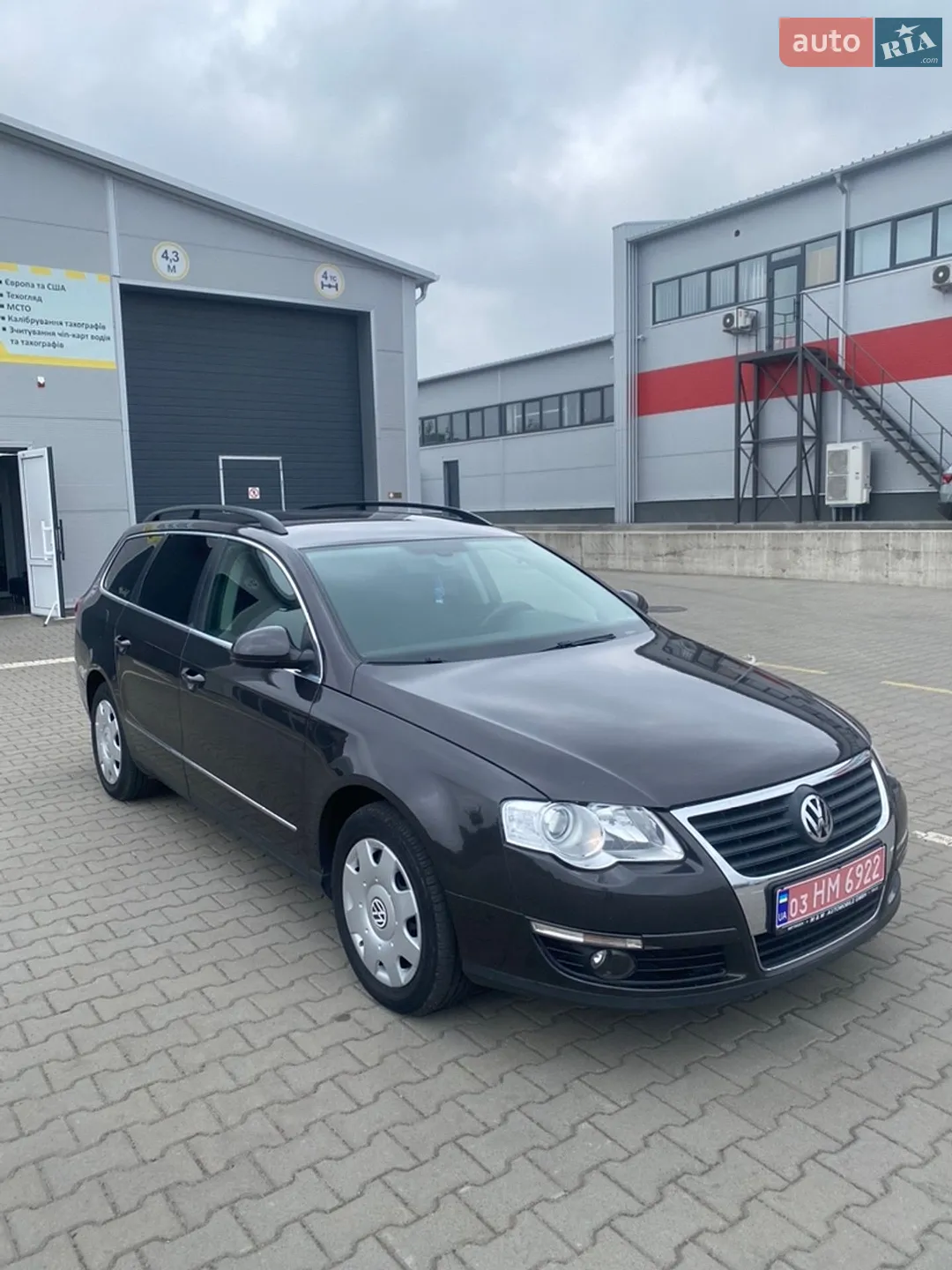 2010 Volkswagen Passat - мініатюра 2