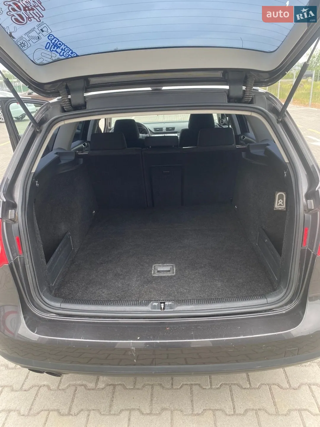 2010 Volkswagen Passat - мініатюра 12