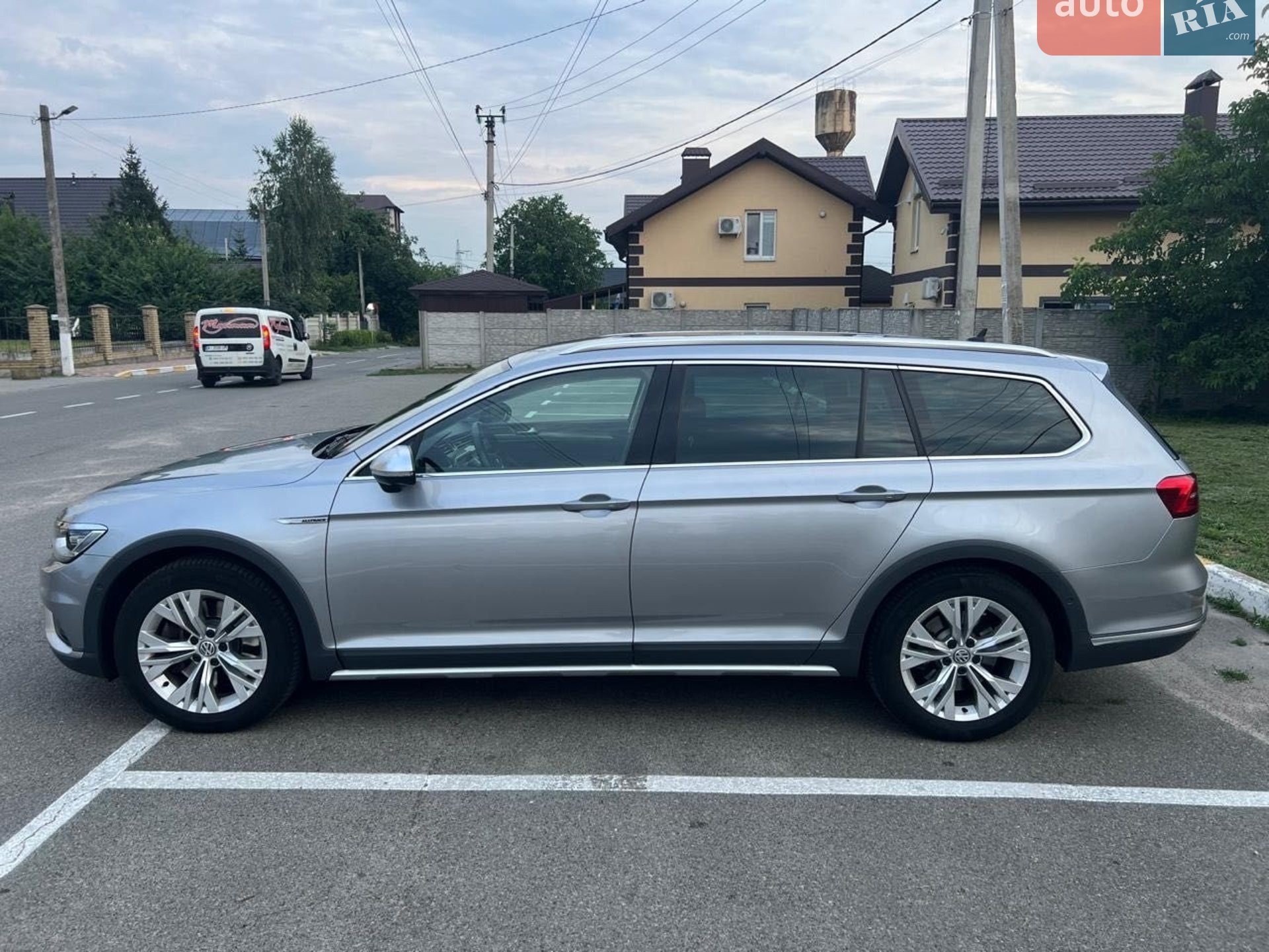 Volkswagen Passat Alltrack 2019 VIN WVWZZZ3CZKE112124 фото оголошення 6 з 8