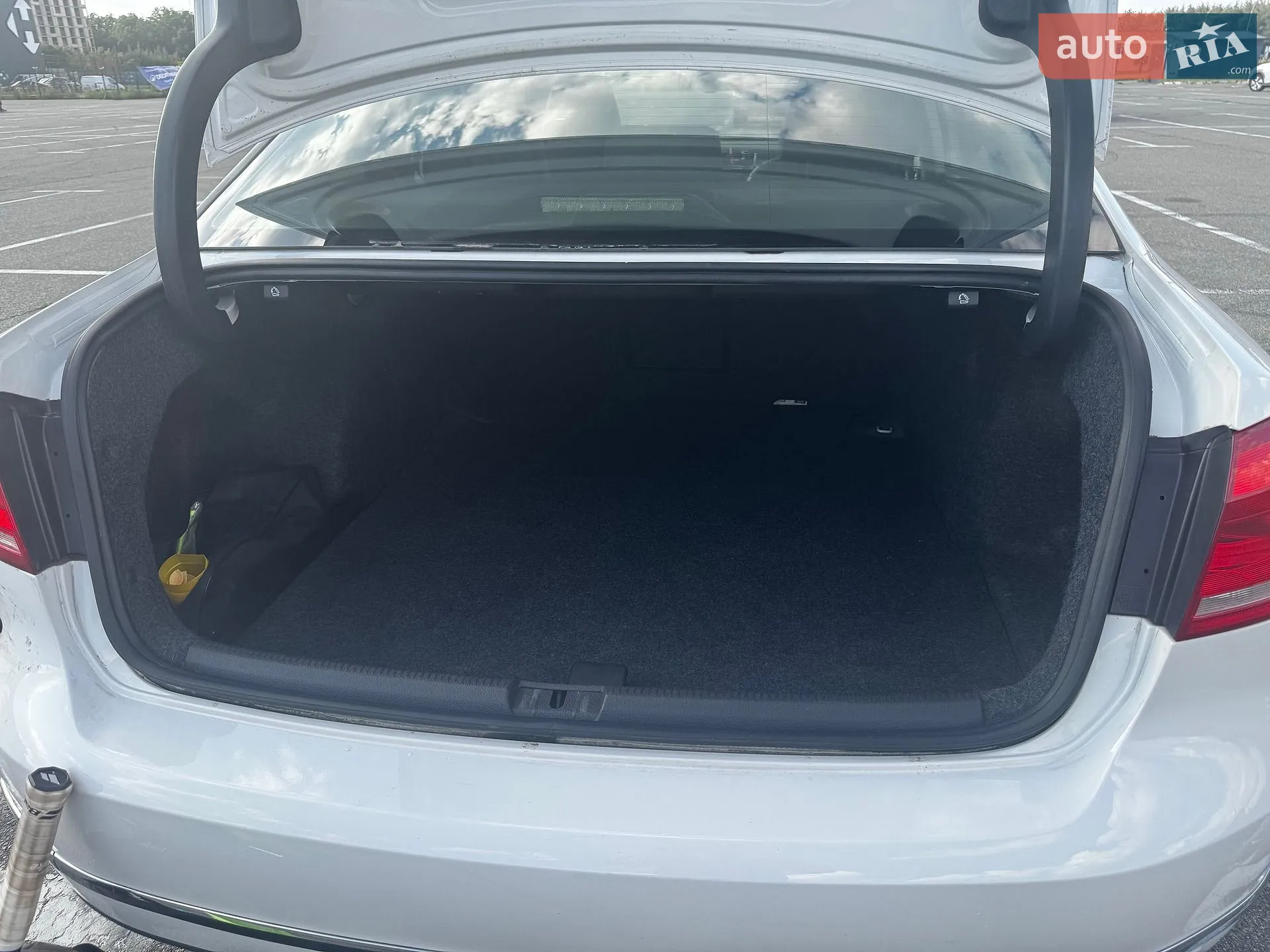 2015 Volkswagen Passat - мініатюра 12