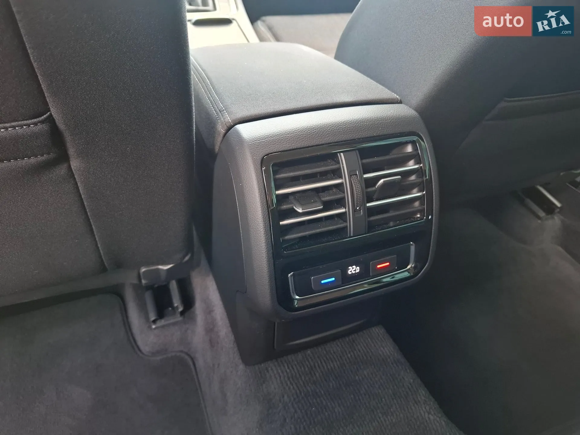 2018 Volkswagen Passat - мініатюра 21
