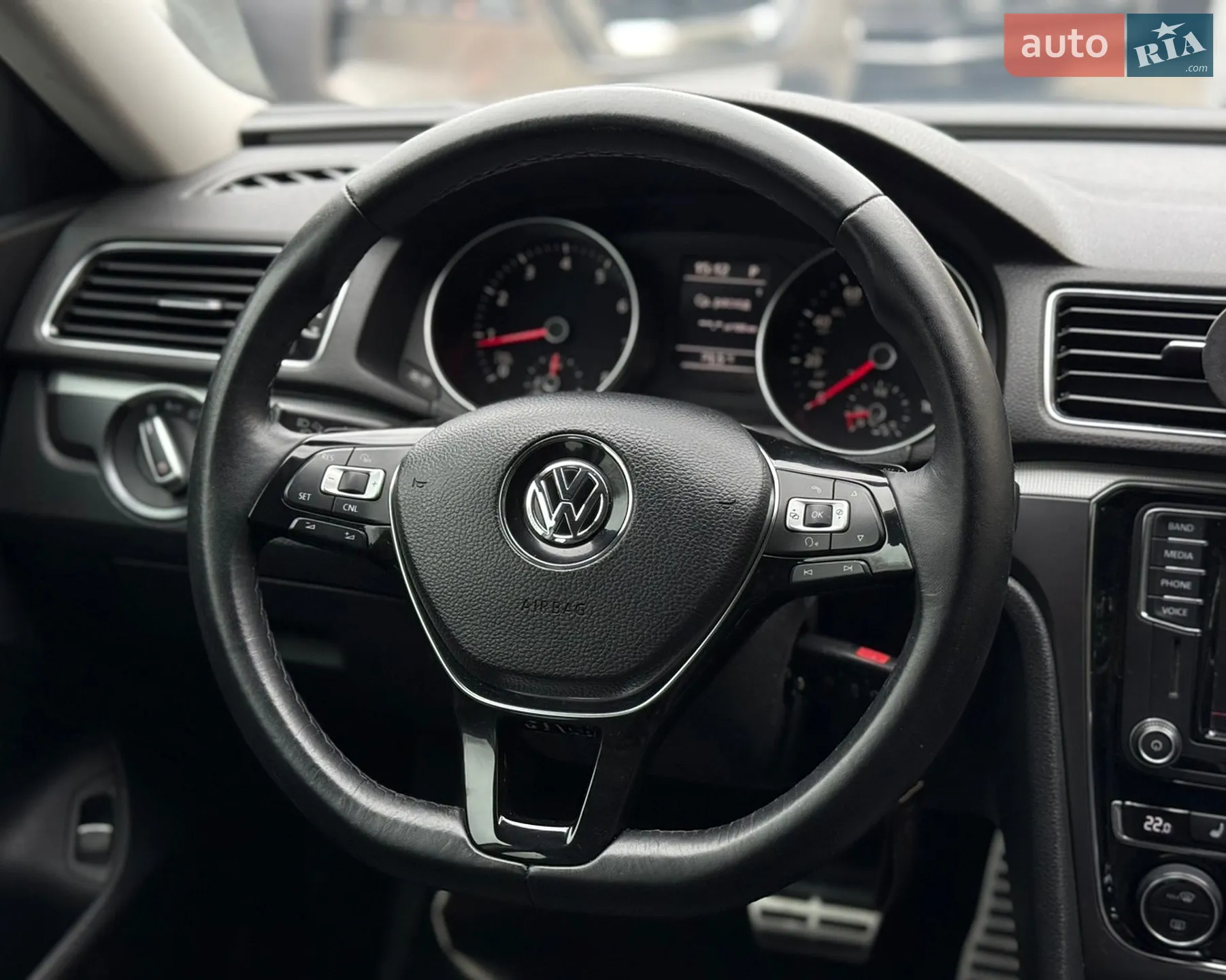 2017 Volkswagen Passat - мініатюра 42
