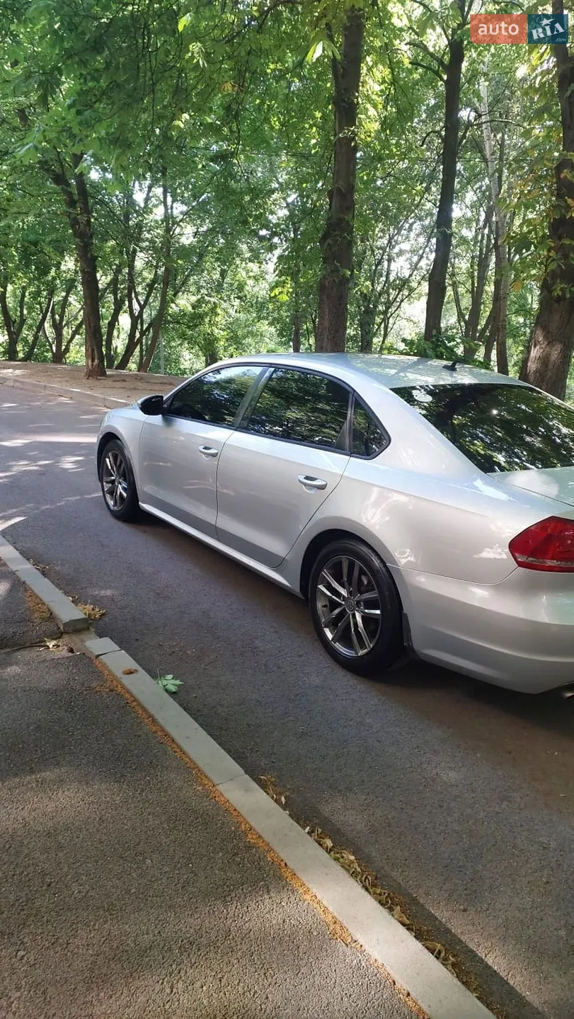 2012 Volkswagen Passat - мініатюра 2