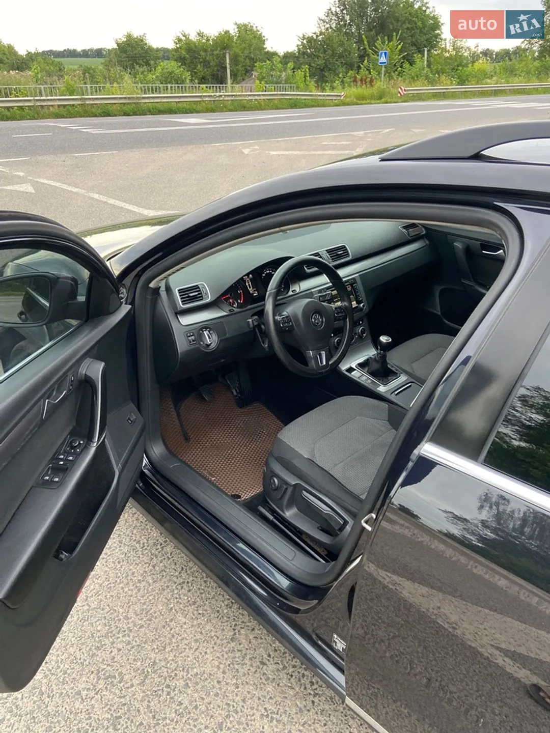 Volkswagen Passat 2012 VIN WVWZZZ3CZCE157294 фото оголошення 8 з 27