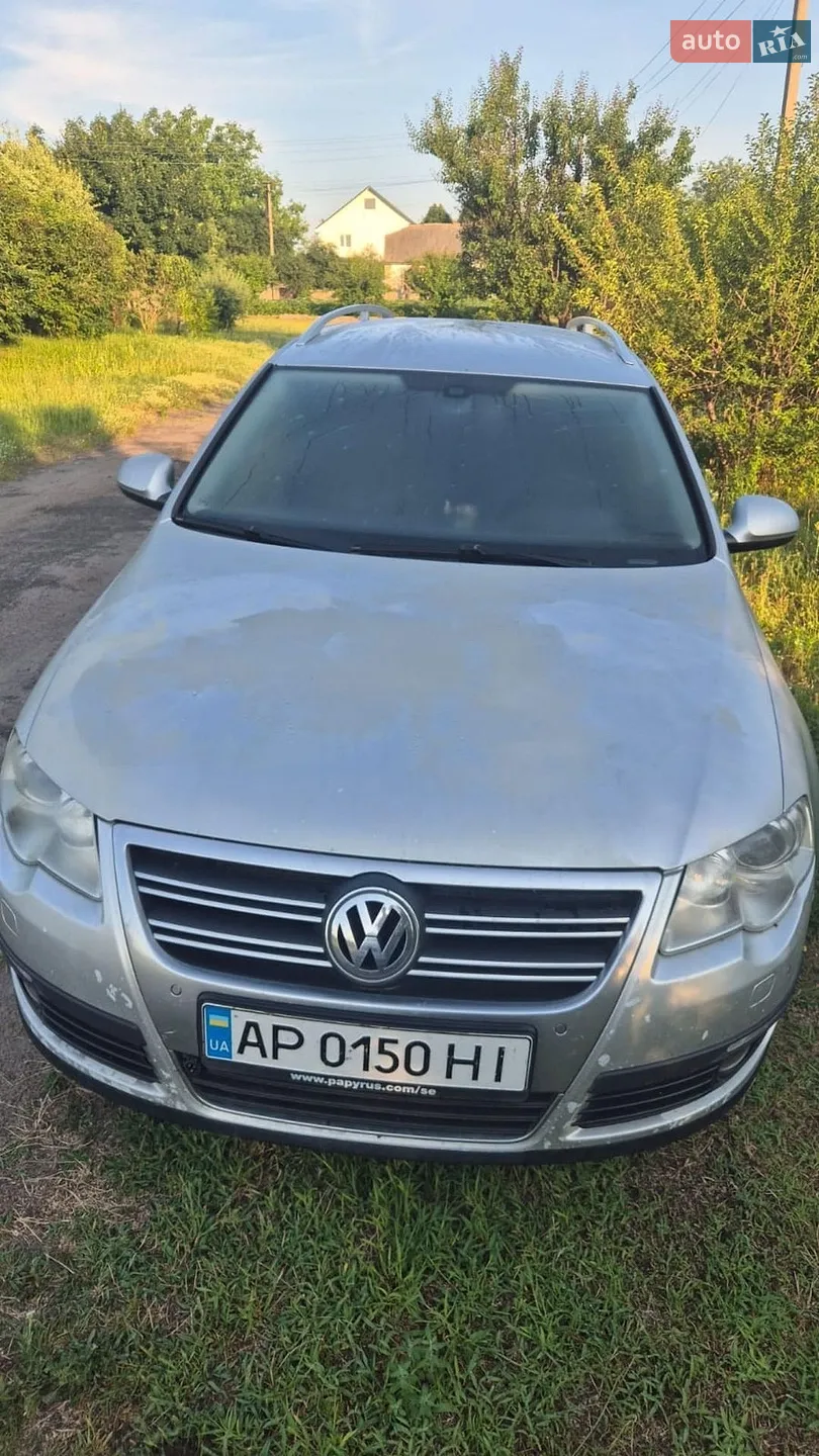 2010 Volkswagen Passat - фото 1