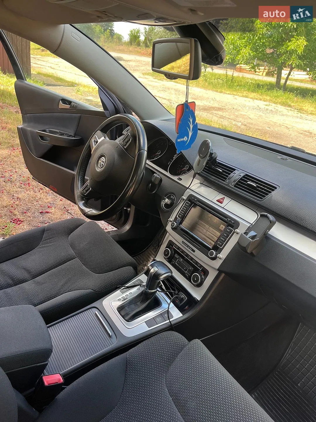 2010 Volkswagen Passat - мініатюра 14