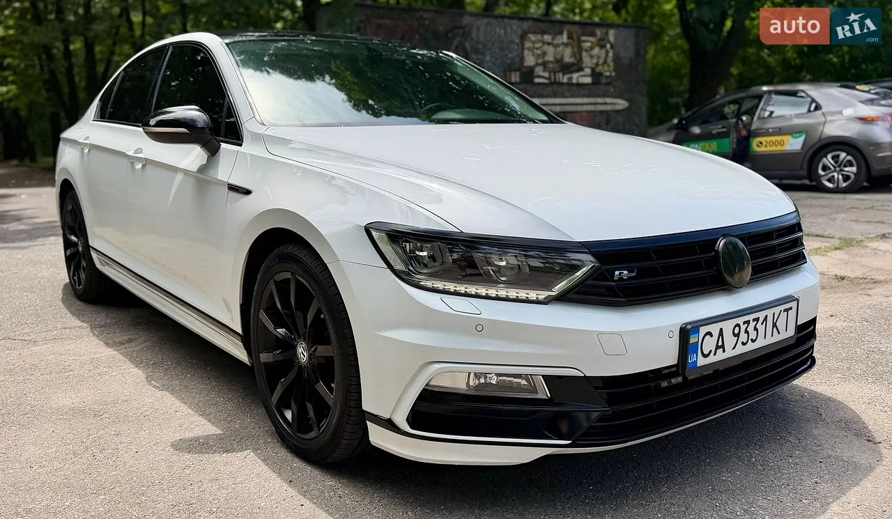 2016 Volkswagen Passat - мініатюра 40
