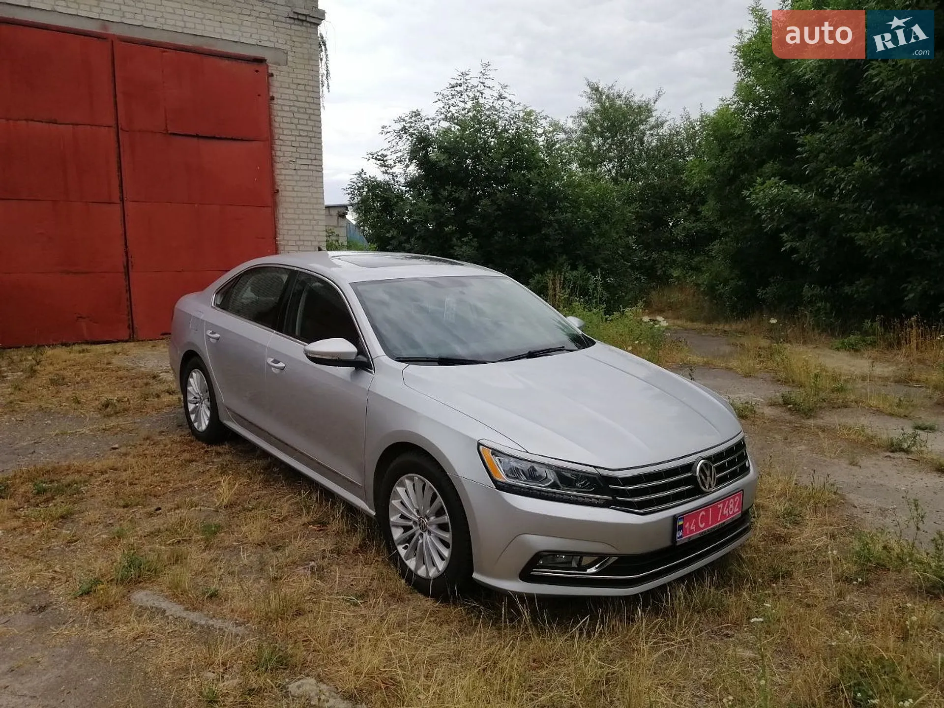 2017 Volkswagen Passat - фото 1