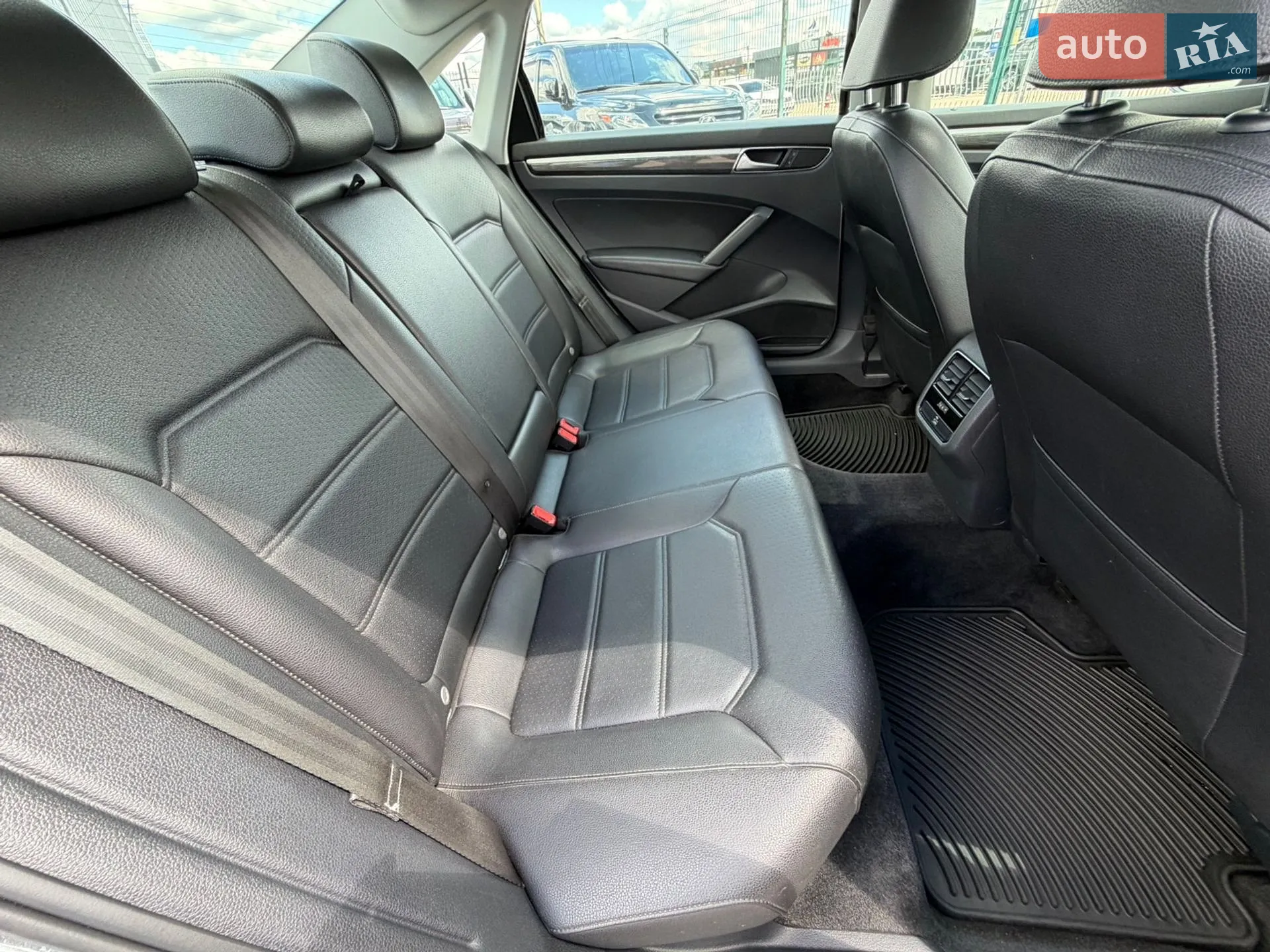 2016 Volkswagen Passat - мініатюра 42