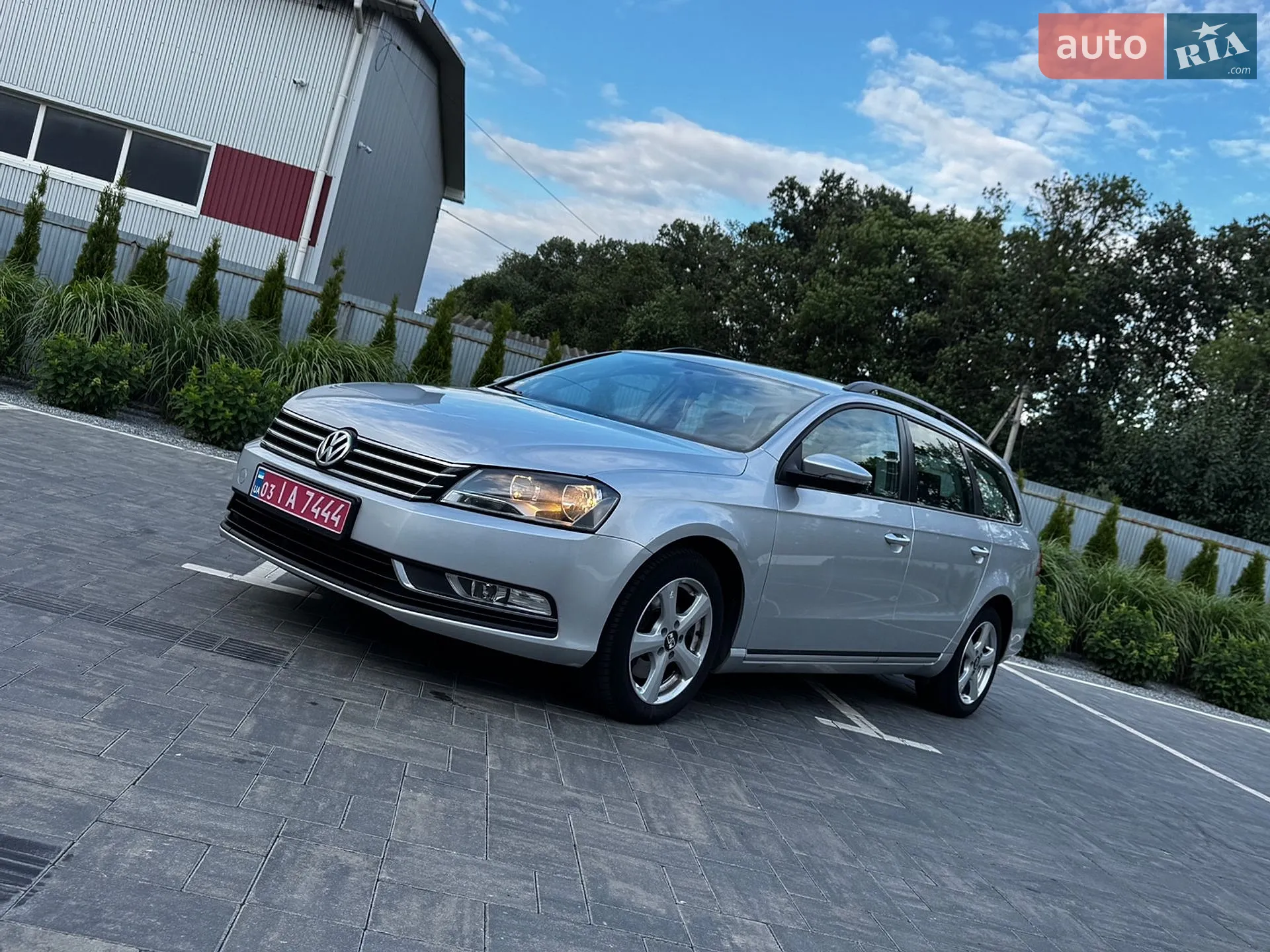 2011 Volkswagen Passat - мініатюра 2