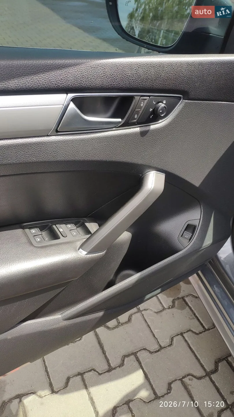 2018 Volkswagen Passat - мініатюра 11
