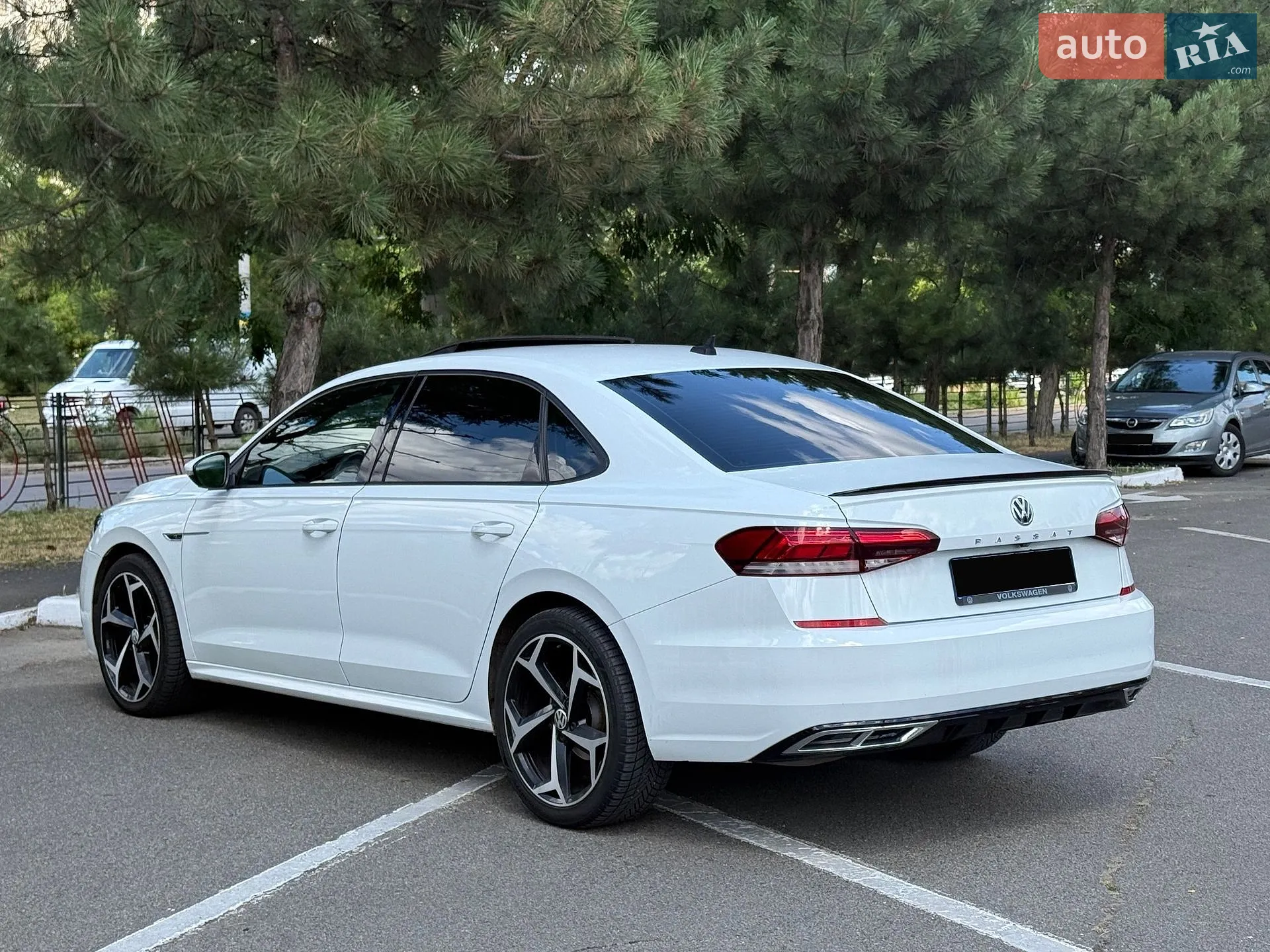2021 Volkswagen Passat - мініатюра 9