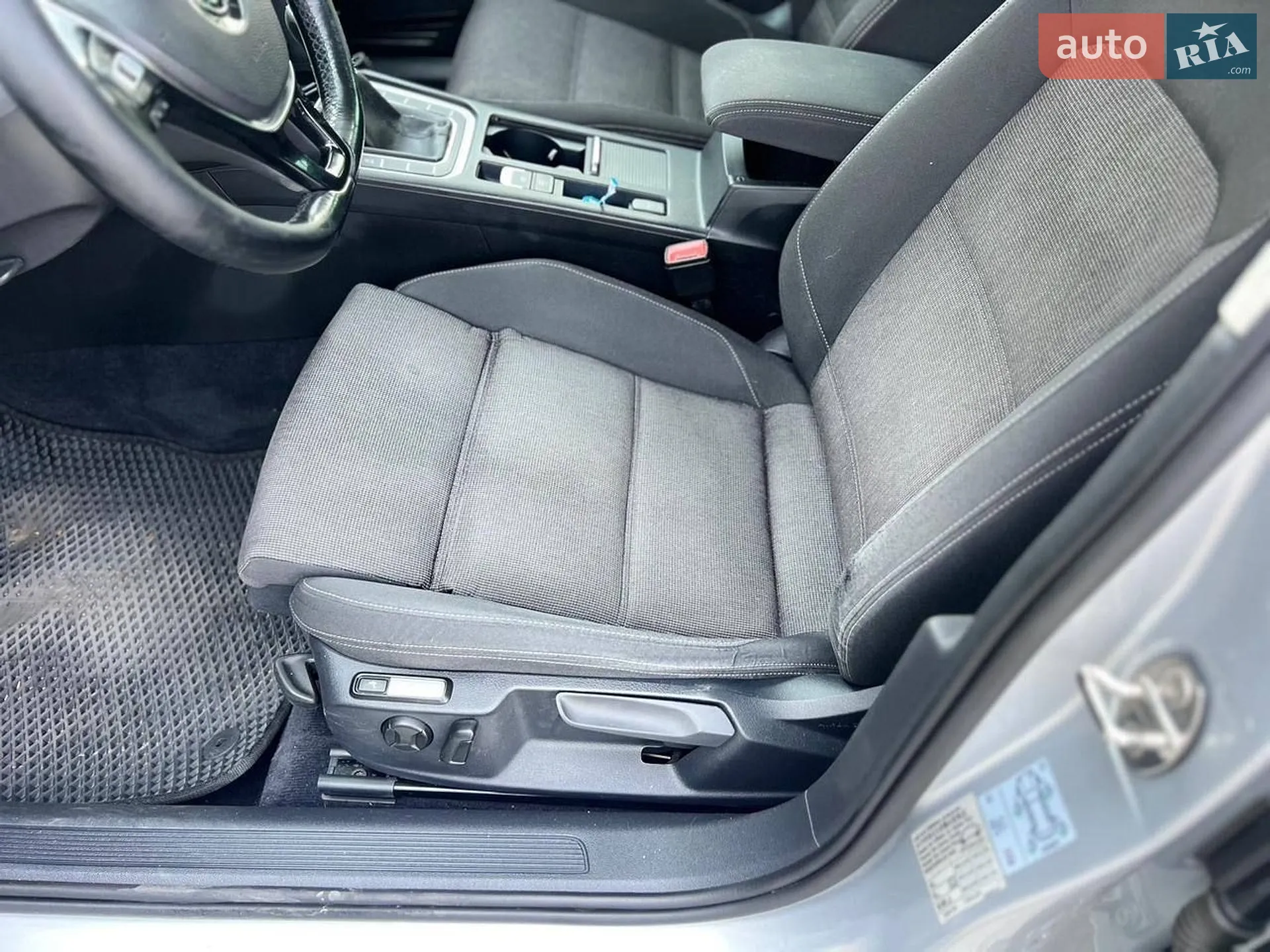 2016 Volkswagen Passat - мініатюра 5