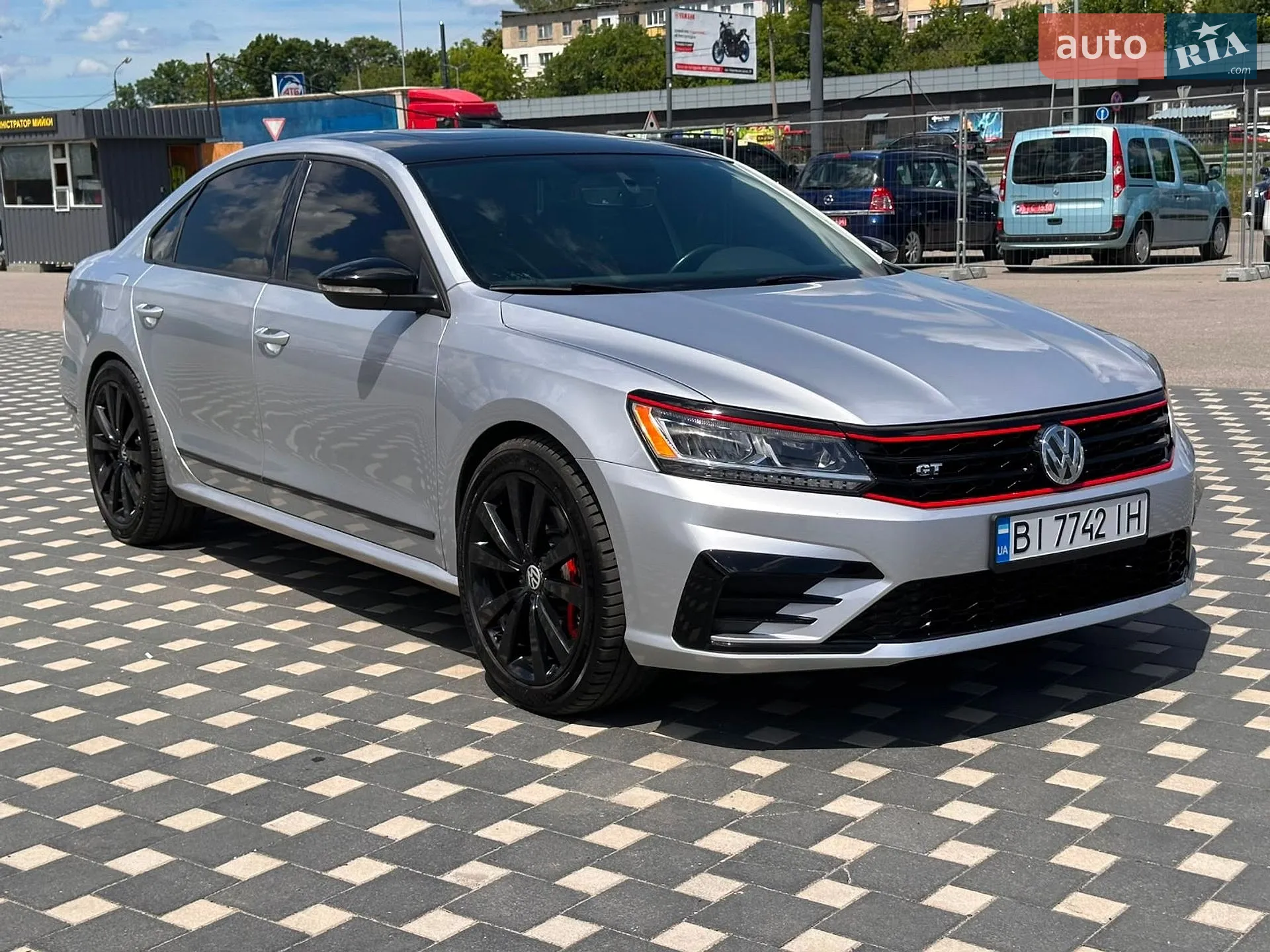 2018 Volkswagen Passat - фото 1