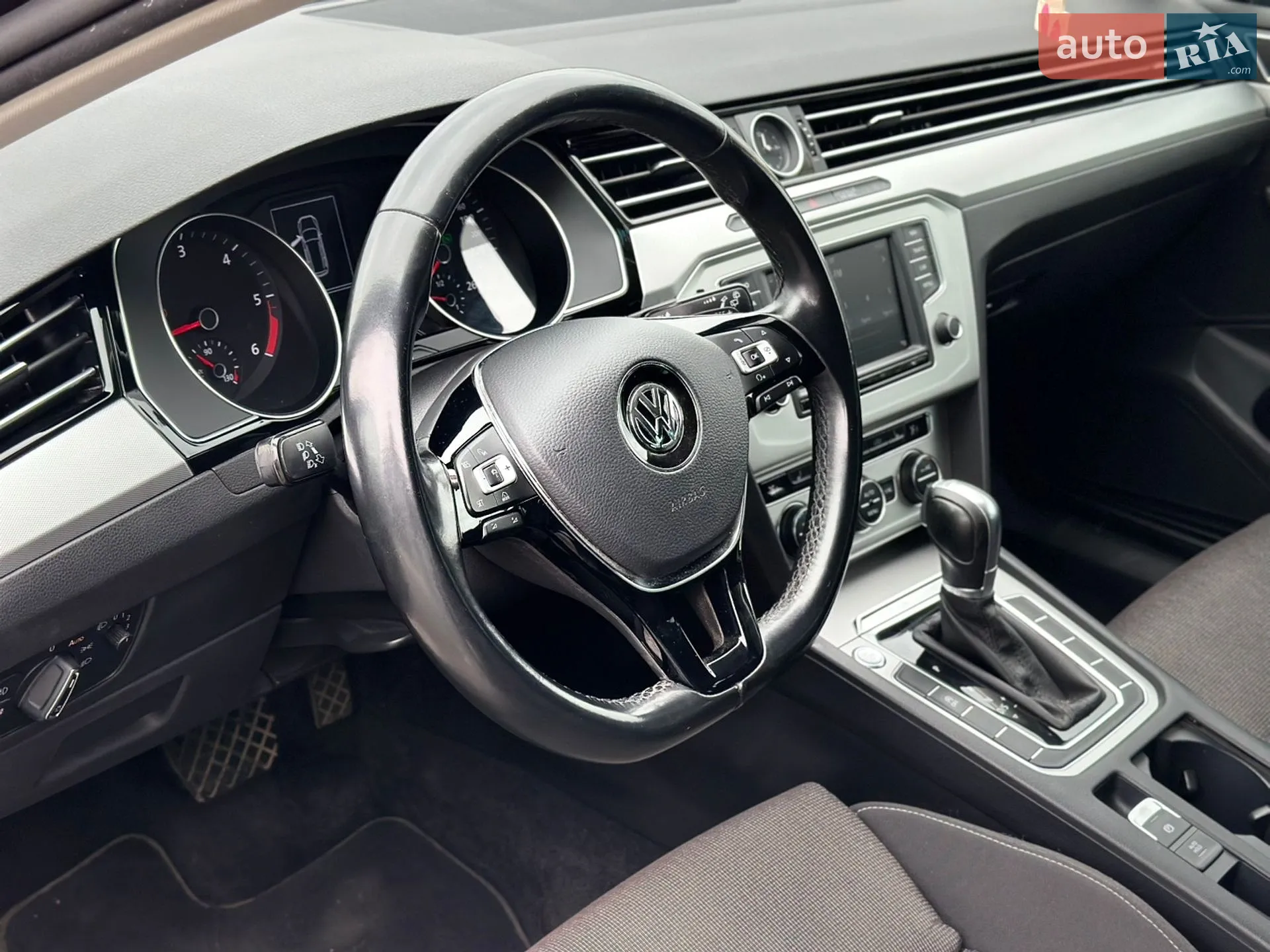 2017 Volkswagen Passat - мініатюра 13