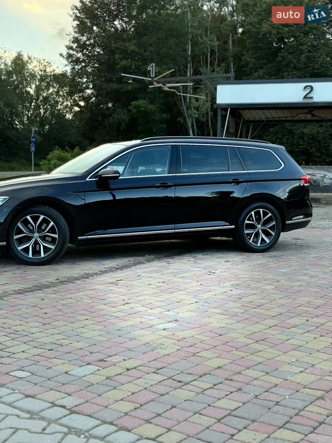2017 Volkswagen Passat - мініатюра 3