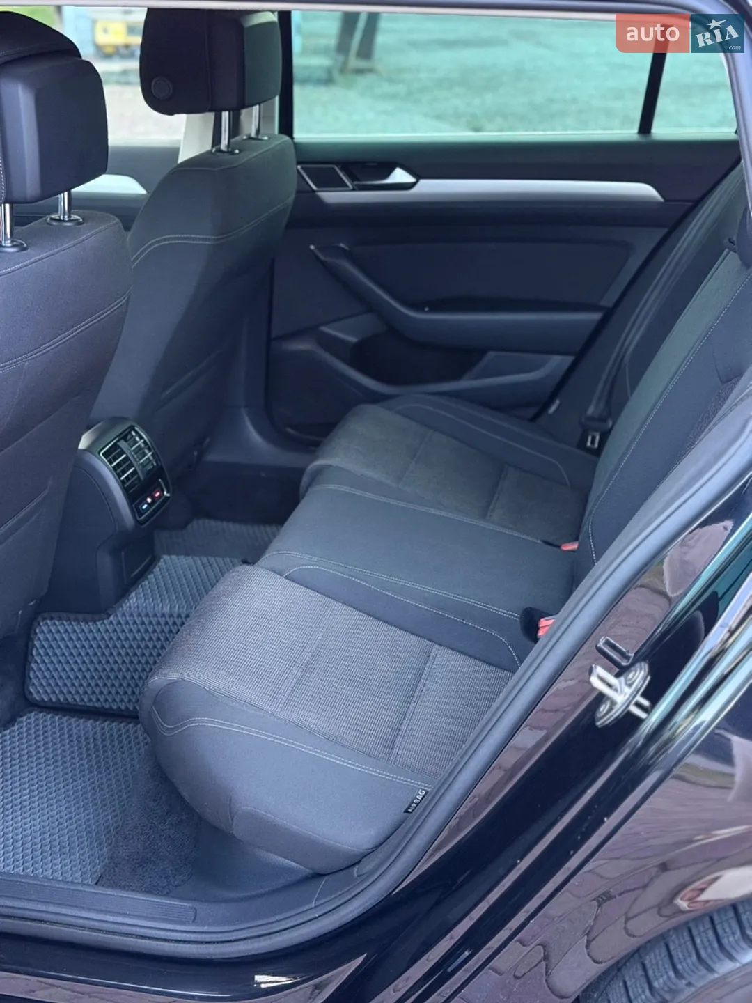 2017 Volkswagen Passat - мініатюра 26