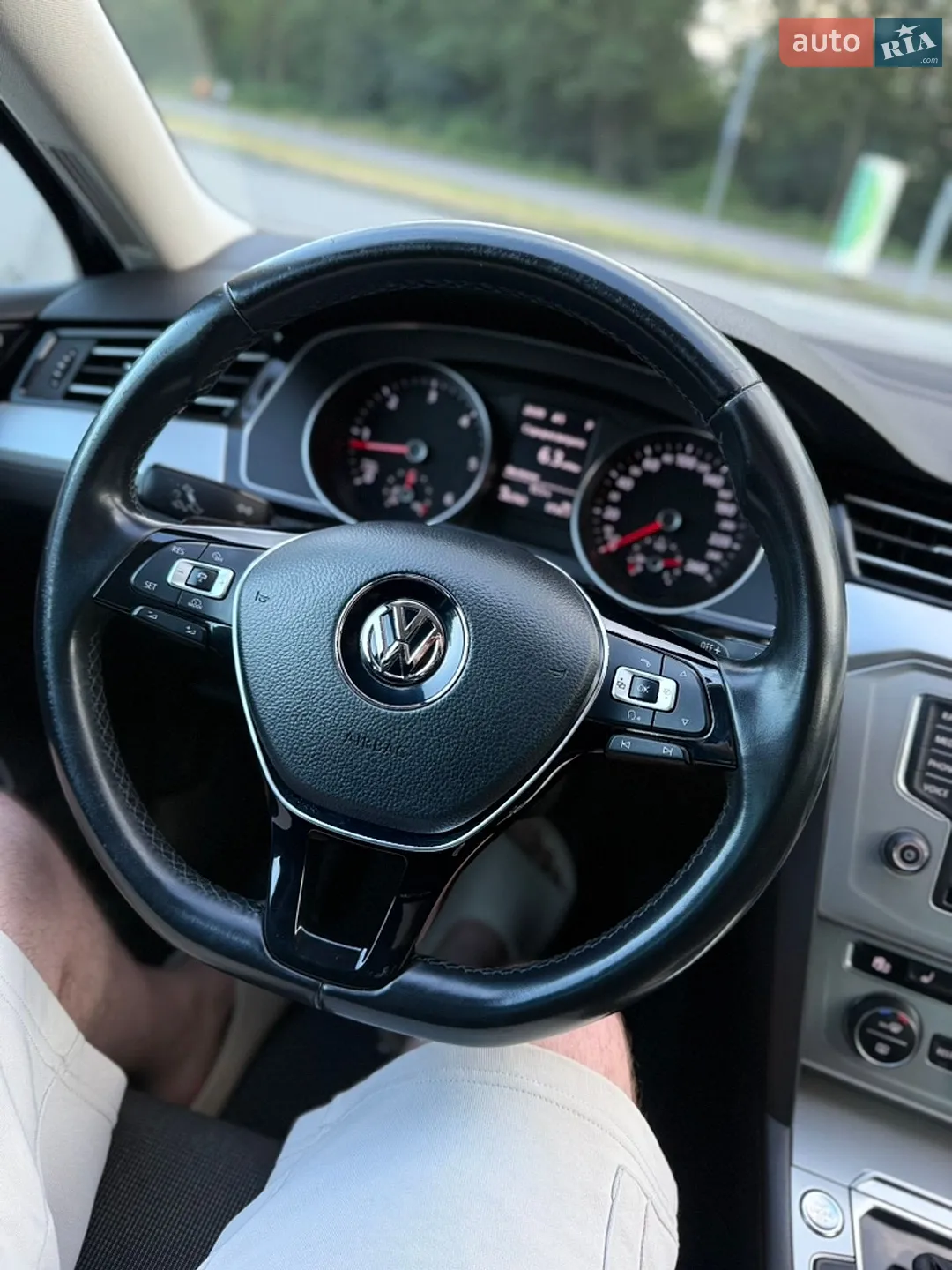 2017 Volkswagen Passat - мініатюра 36